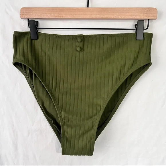 Green High-Waisted Two Piece Swimsuit in Women’s Size Large - Picture 5 of 7